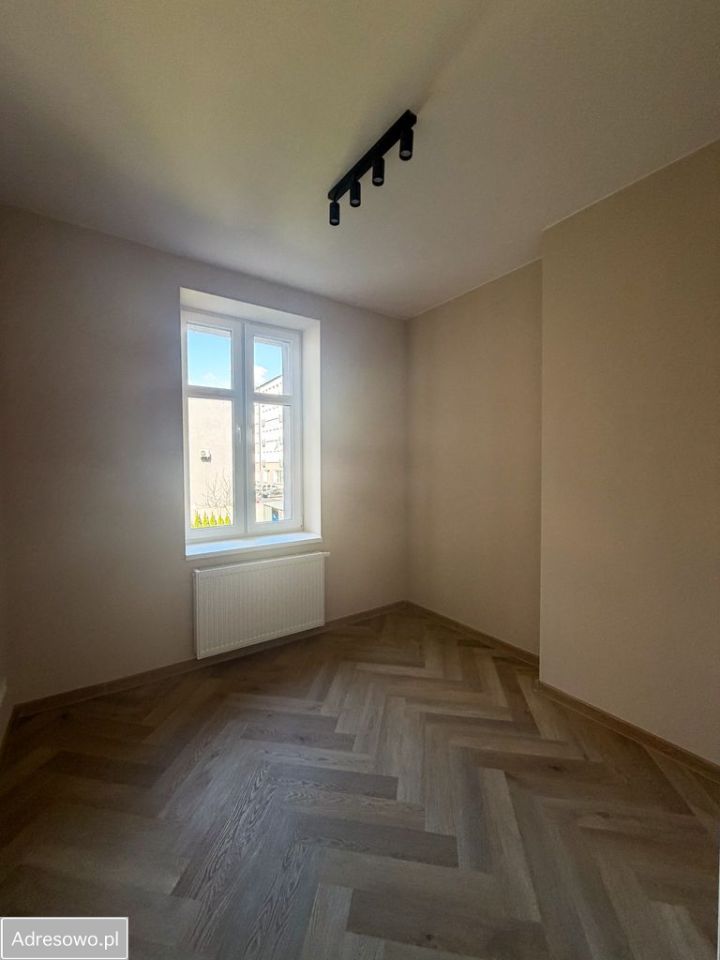 Mieszkanie 3-pokojowe Bytom Śródmieście, ul. Stefana Batorego. Zdjęcie 3