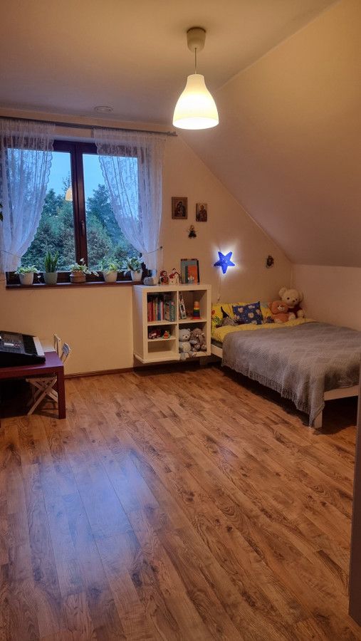 dom wolnostojący, 6 pokoi Pisary. Zdjęcie 32