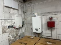 Hala/magazyn Marki. Zdjęcie 1