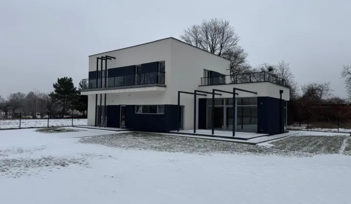 dom wolnostojący, 5 pokoi Nowy Adamów