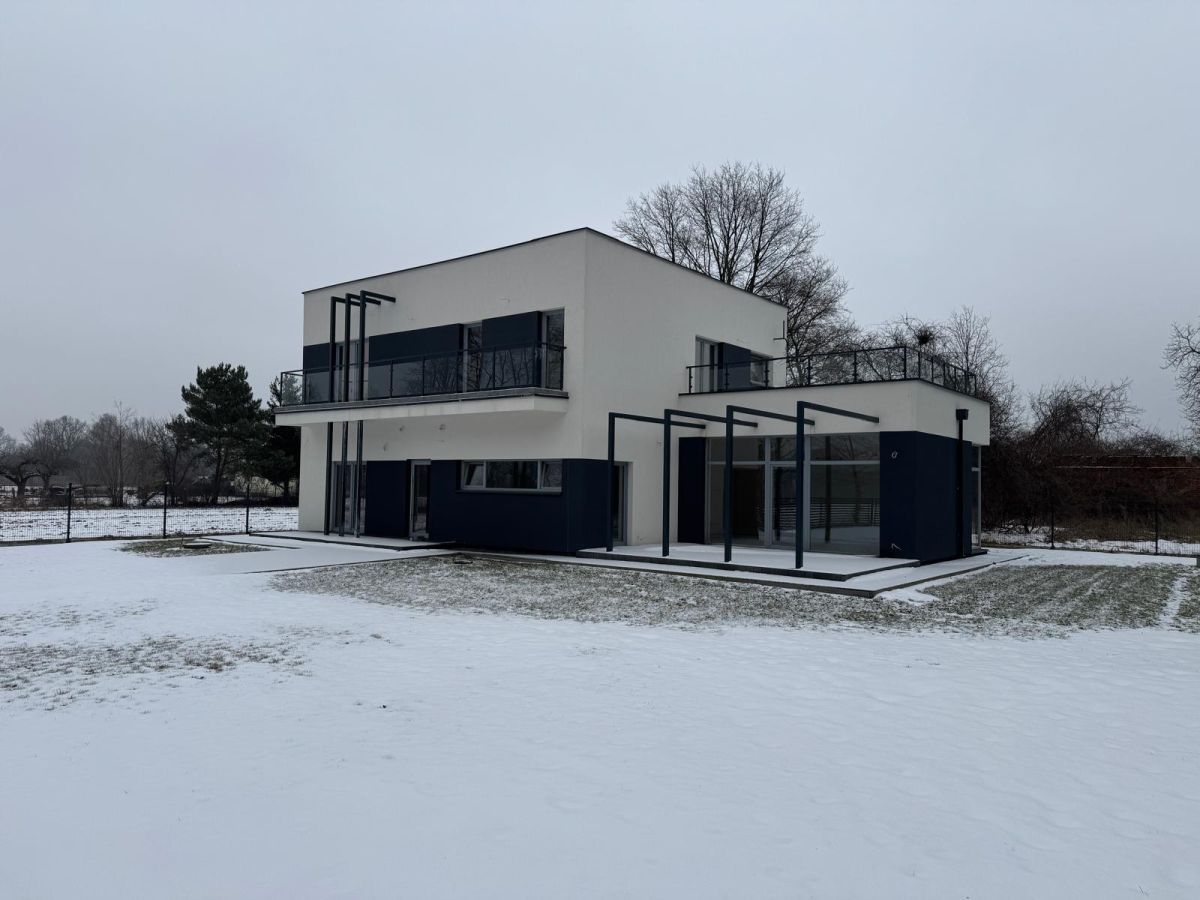 dom wolnostojący, 5 pokoi Nowy Adamów. Zdjęcie 1