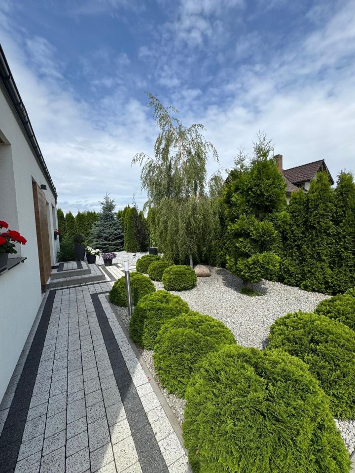 dom wolnostojący, 3 pokoje Nadolice Małe. Zdjęcie 2