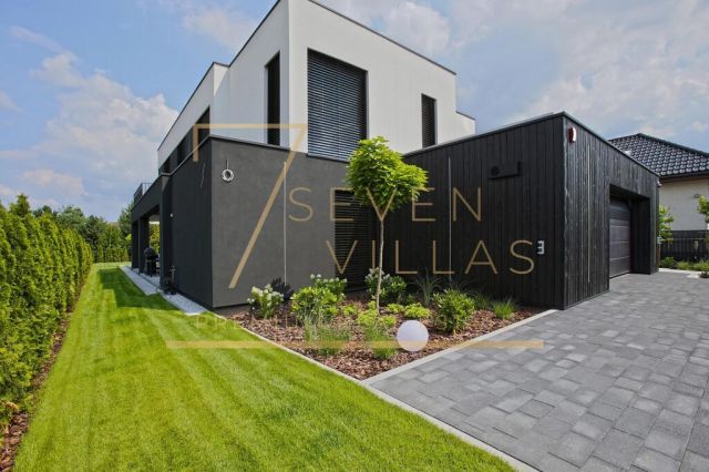 dom wolnostojący, 6 pokoi Piaseczno Zalesie Dolne. Zdjęcie 1