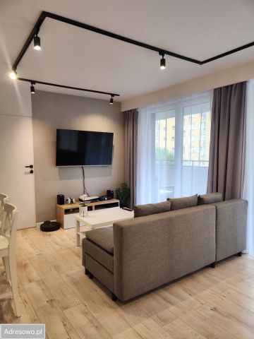 Mieszkanie 3-pokojowe Katowice Kostuchna, ul. Jana Kściuczyka. Zdjęcie 1