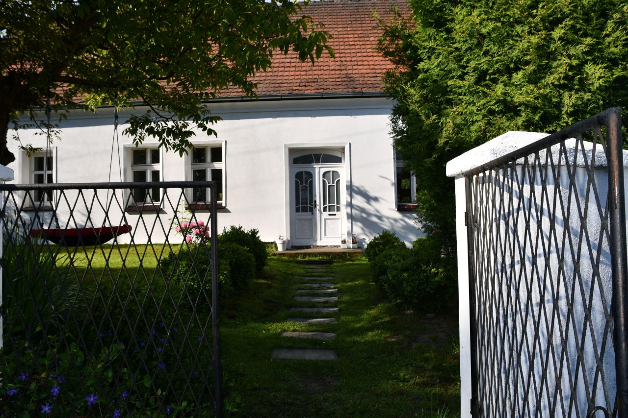 dworek, 4 pokoje Zbrosławice