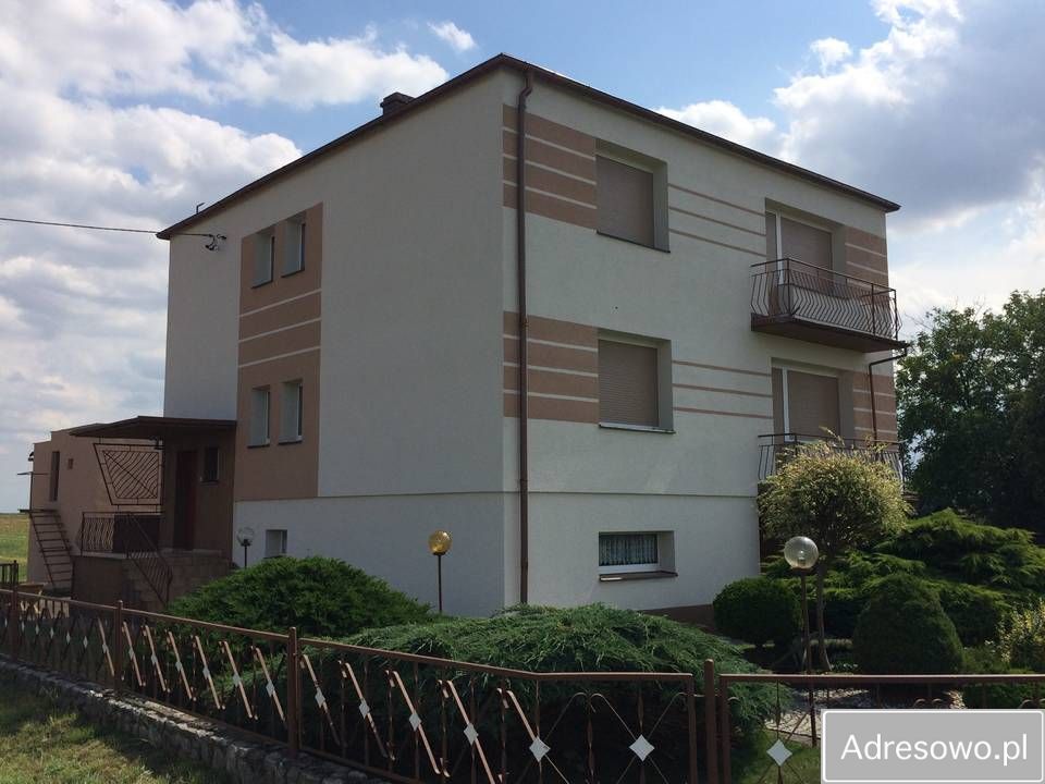 dom wolnostojący, 8 pokoi Ostrożnica, ul. Kościelna. Zdjęcie 2