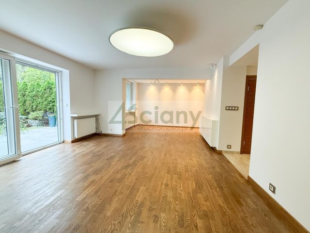 dom szeregowy, 5 pokoi Warszawa Stegny, ul. Macedońska. Zdjęcie 4