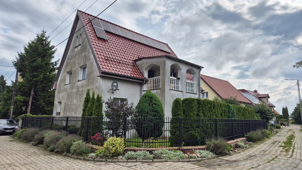 dom wolnostojący, 7 pokoi Bartoszyce, ul. Asnyka