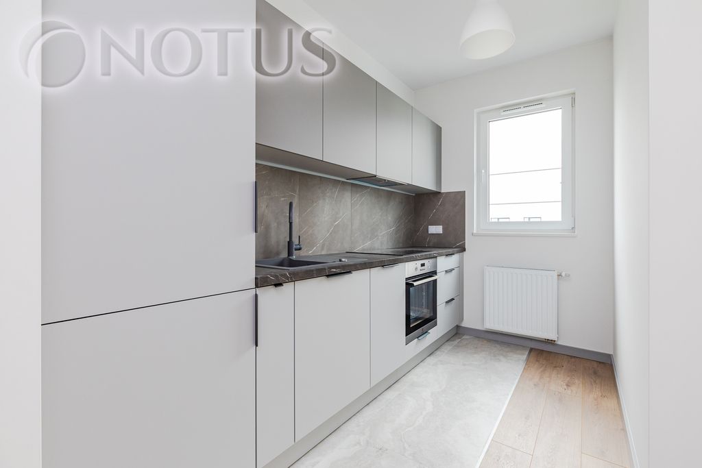 Mieszkanie 3-pokojowe Warszawa Włochy, ul. Równoległa. Zdjęcie 3