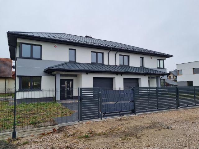 bliźniak, 5 pokoi Kazimierów, ul. Truskawkowa. Zdjęcie 2