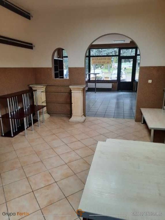 Lokal Kazimierza Wielka, ul. Partyzantów. Zdjęcie 4