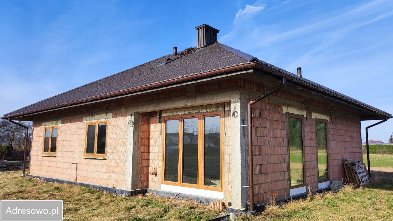 dom wolnostojący, 4 pokoje Gołkowice Dolne