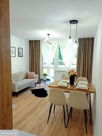 Mieszkanie 3-pokojowe Tarnów, ul. Osiedle Niepodległości. Zdjęcie 1