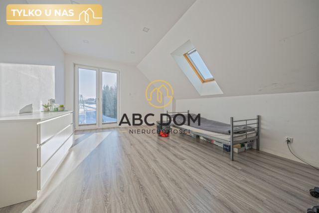 dom wolnostojący, 5 pokoi Sierakowice. Zdjęcie 13