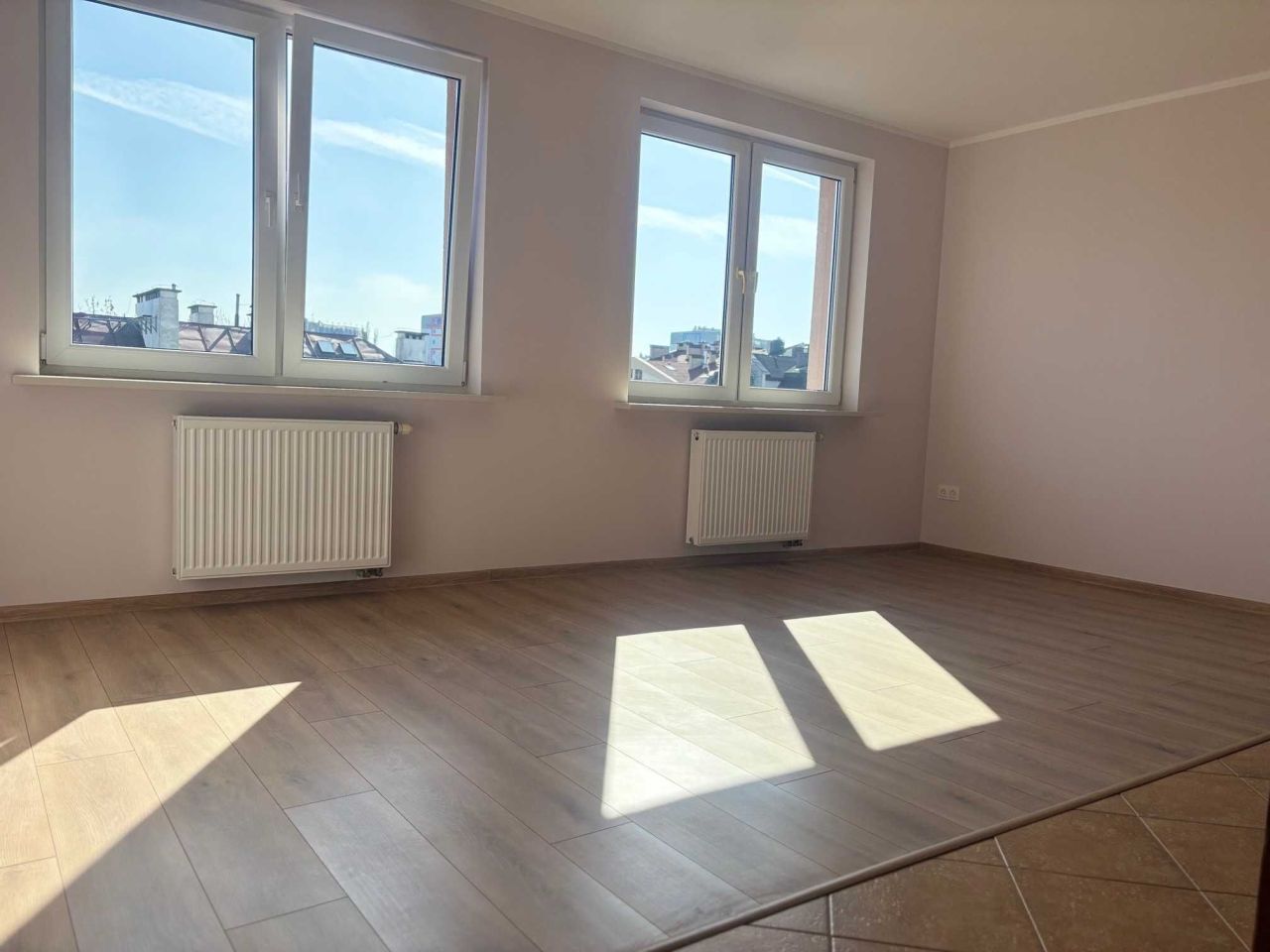 Mieszkanie 3-pokojowe Kielce Centrum, ul. Zagórska. Zdjęcie 1