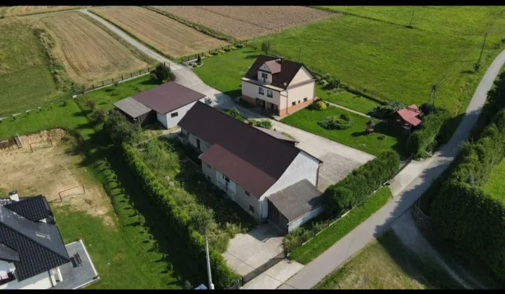 dom wolnostojący, 7 pokoi Chronów