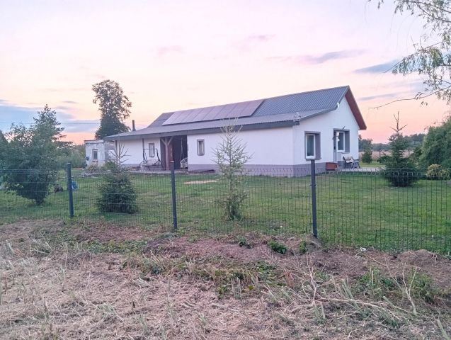 dom wolnostojący, 4 pokoje Brodzica. Zdjęcie 1