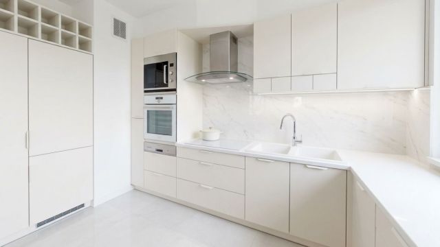 Mieszkanie 4-pokojowe Warszawa Praga-Południe, al. Stanów Zjednoczonych. Zdjęcie 3