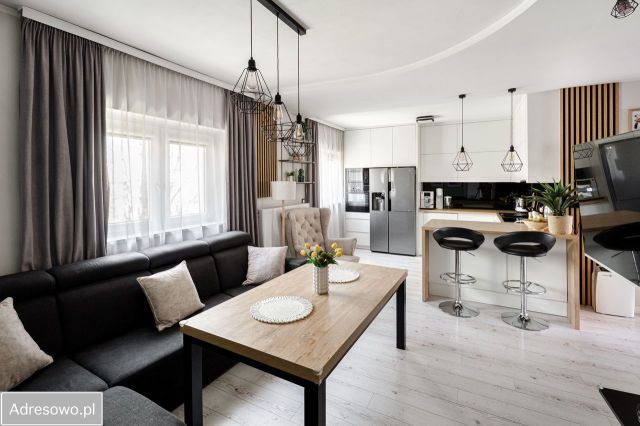 Mieszkanie 4-pokojowe Kraków Nowa Huta, os. Młodości. Zdjęcie 1