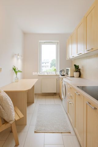 Mieszkanie 3-pokojowe Kraków Krowodrza, ul. gen. Augusta Fieldorfa-Nila. Zdjęcie 10