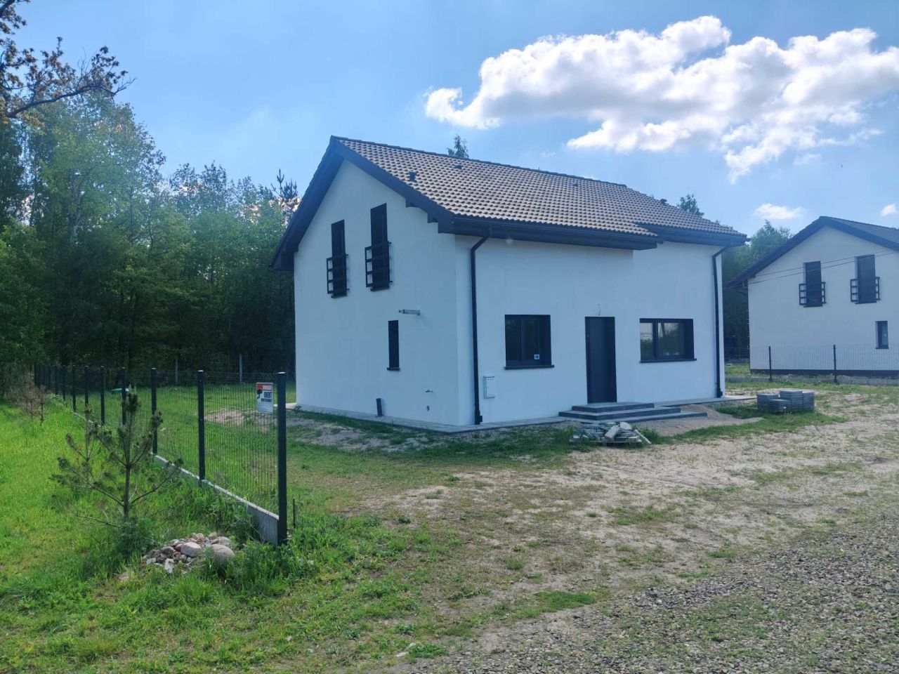 dom wolnostojący, 4 pokoje Rasy. Zdjęcie 3