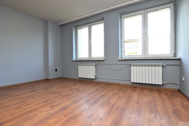 Mieszkanie 3-pokojowe Sucha Beskidzka, os. Beskidzkie. Zdjęcie 1