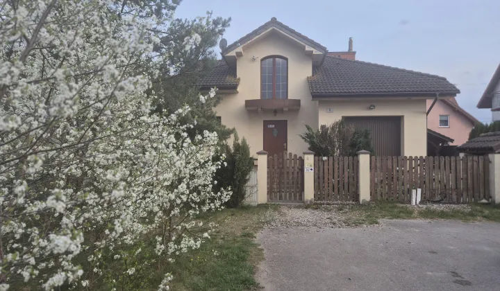 dom wolnostojący, 6 pokoi Giedajty, ul. Środkowa