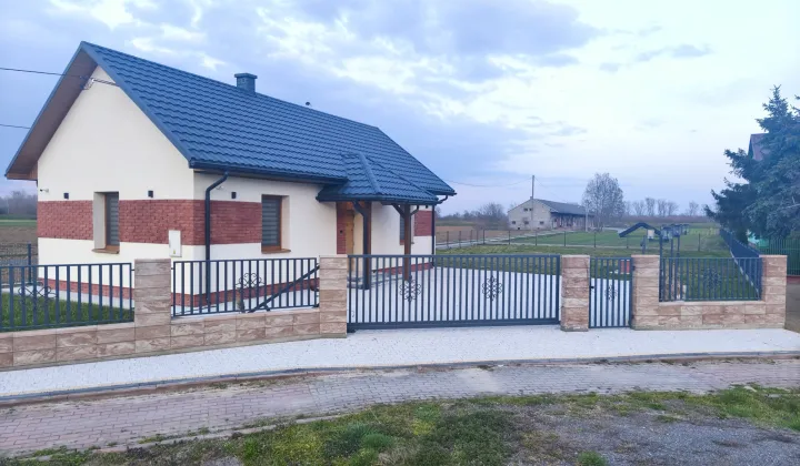 dom wolnostojący, 2 pokoje Rzędzianowice