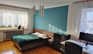 dom wolnostojący, 8 pokoi Falenty Nowe, ul. Róży