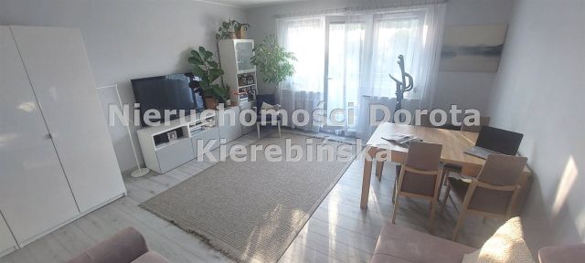 Mieszkanie 3-pokojowe Tomaszów Mazowiecki, ul. dr. Seweryna Sterlinga. Zdjęcie 3