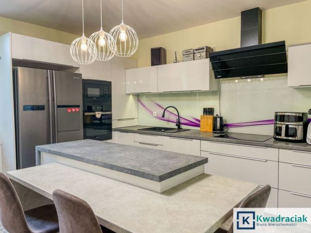 dom wolnostojący, 5 pokoi Bieździadka. Zdjęcie 3