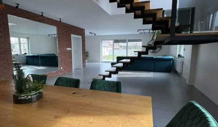 dom wolnostojący, 6 pokoi Karpicko