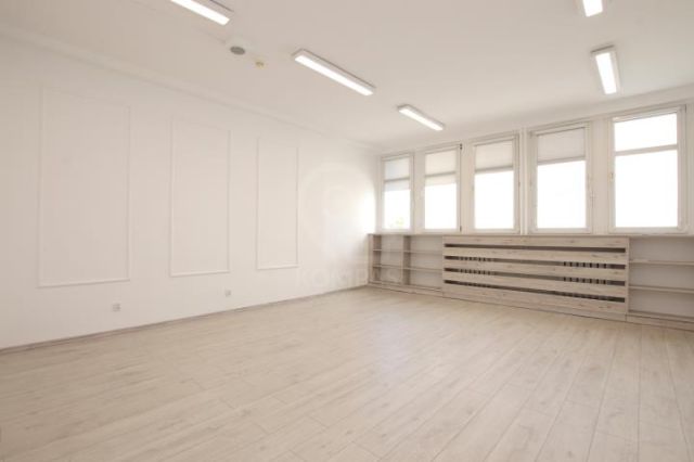 Biuro Wrocław Krzyki, pl. Powstańców Śląskich. Zdjęcie 3