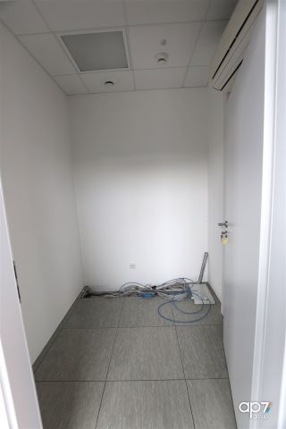 Biuro Kraków Prądnik Czerwony, ul. Pilotów. Zdjęcie 8