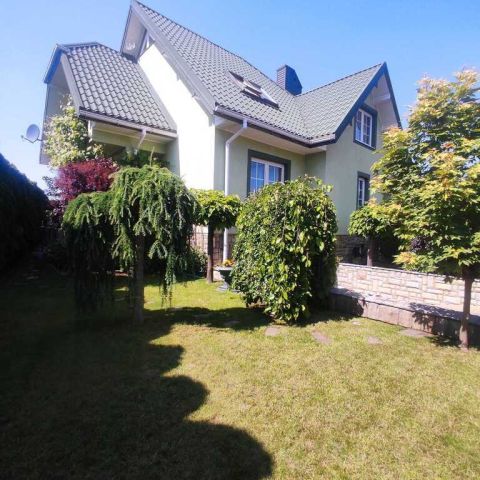 dom wolnostojący, 4 pokoje Bełchatów, ul. Kaszubska. Zdjęcie 2