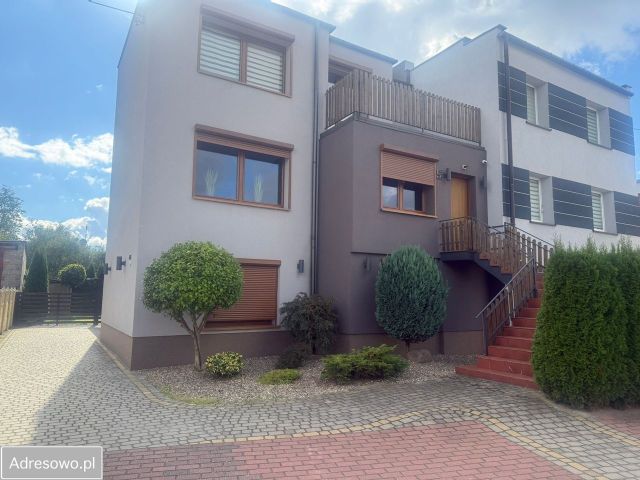 bliźniak, 4 pokoje Jarocin, ul. Bałtycka. Zdjęcie 1