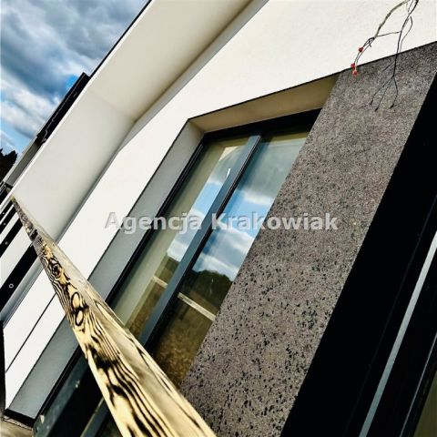 bliźniak, 5 pokoi Bibice. Zdjęcie 9