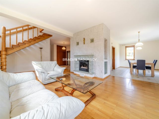 dom wolnostojący, 5 pokoi Zabierzów. Zdjęcie 31