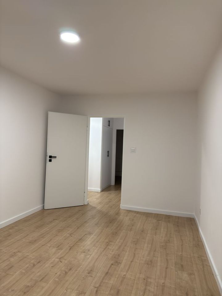 Mieszkanie 3-pokojowe Debrzno, os. Osiedle Słoneczne. Zdjęcie 3