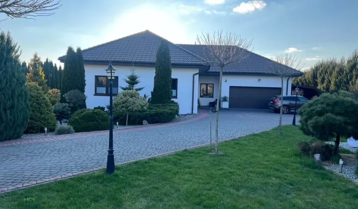 dom wolnostojący, 4 pokoje Skrzynki