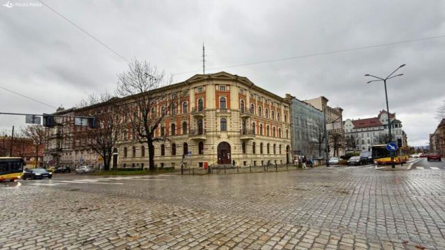 Lokal Świdnica, pl. Grunwaldzki. Zdjęcie 3