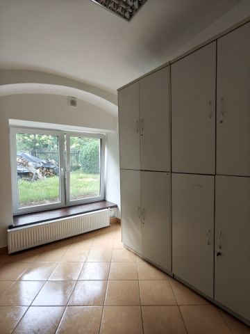 Hala/magazyn Pogórze Wądolec, ul. Zamek. Zdjęcie 16