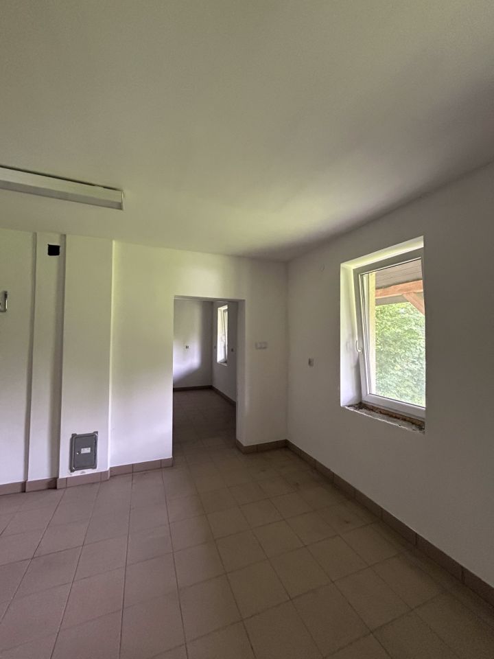 dom wolnostojący, 3 pokoje Bukowska Wola. Zdjęcie 19