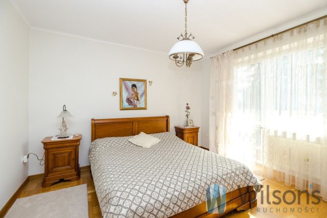 dom wolnostojący, 6 pokoi Łomianki. Zdjęcie 10