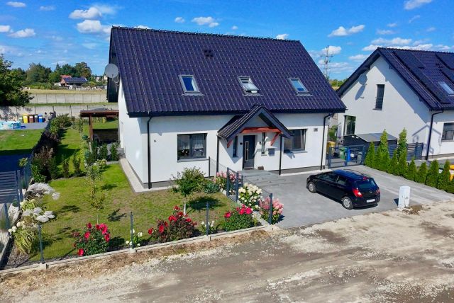 dom wolnostojący, 4 pokoje Olszowa, ul. Agatowa. Zdjęcie 1