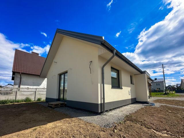 dom wolnostojący, 4 pokoje Budy Głogowskie. Zdjęcie 3