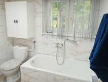 budynek wielorodzinny, 3 pokoje Rożnów. Zdjęcie 4