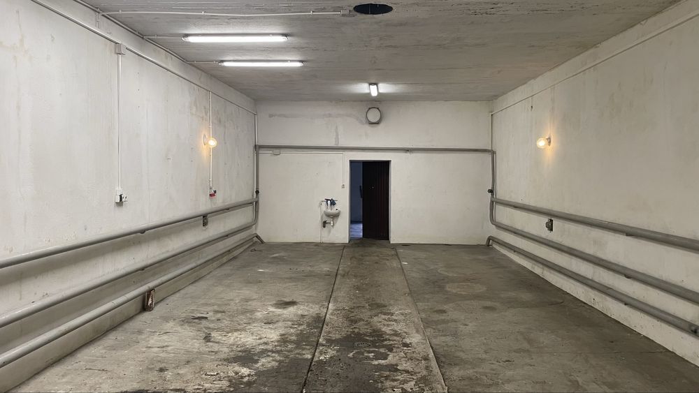 Hala/magazyn Kicin. Zdjęcie 2