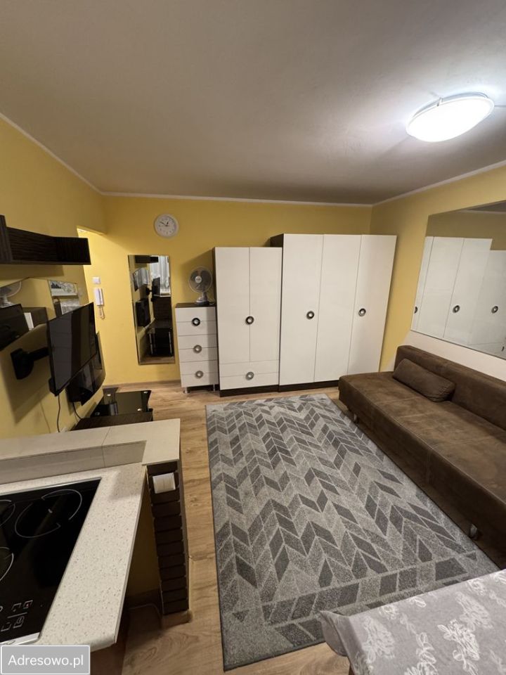 Mieszkanie 1-pokojowe Konin, ul. Władysława Broniewskiego. Zdjęcie 2