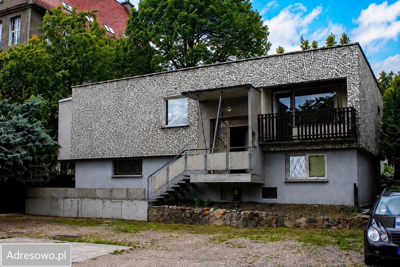 dom wolnostojący, 5 pokoi Bytom Śródmieście, ul. Powstańców Śląskich. Zdjęcie 2